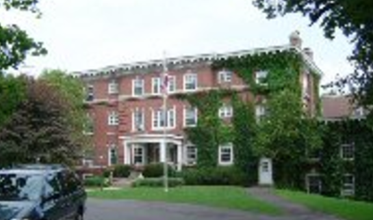 Front of the Rogers Memorial Hospital.