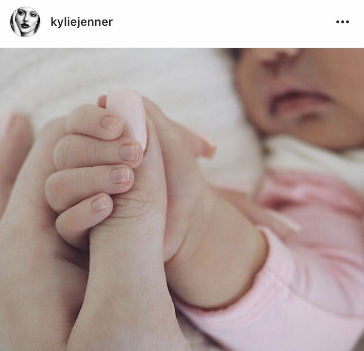 Kylie+Jenners+most-liked+Instagram+photo+of+new-born+daughter