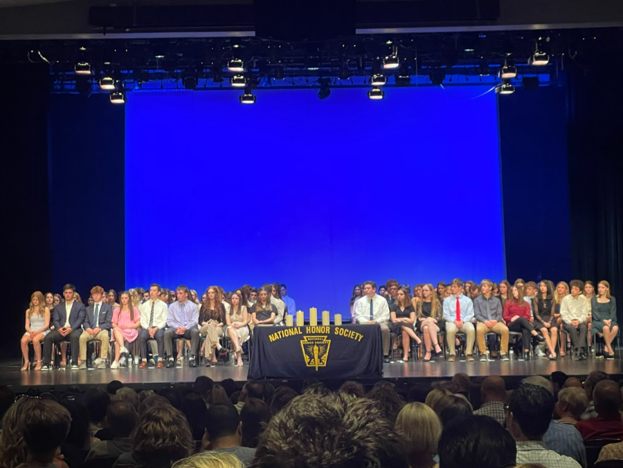 Arrowhead+Students+Get+Inducted+Into+National+Honors+Society