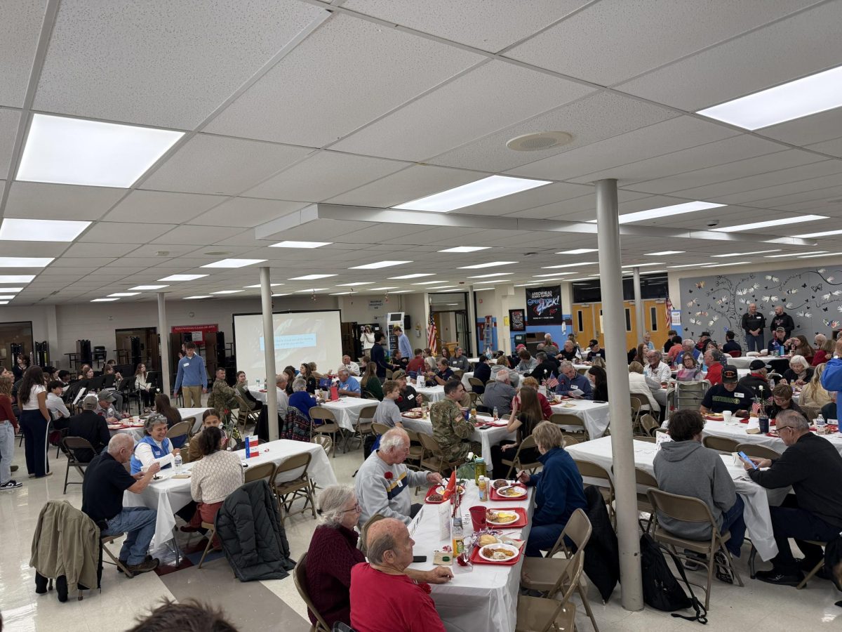 Rho Kappa Hosts Veterans’ Day Breakfast